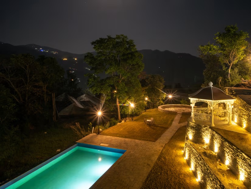 GoHimachal_'s tweet photo. 10. Samsara Luxury Cottages &amp; Spa (Chail) with heated pool https://t.co/CSqbaTbftB