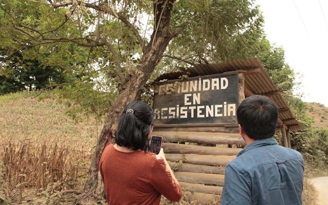 CChiviricuarta's tweet photo. Estas jornadas fueron un espacio para fortalecer el dialogo intergeneracional y motivar la defensa del territorio y la protección de los bienes comunes ❤️‍🔥.

📷 ig: @imanol_exist 
📷 ig: @derkiiss 

#DefensaDelTerritorio #InvestigaciónComunitaria https://t.co/TzlzhauBmL