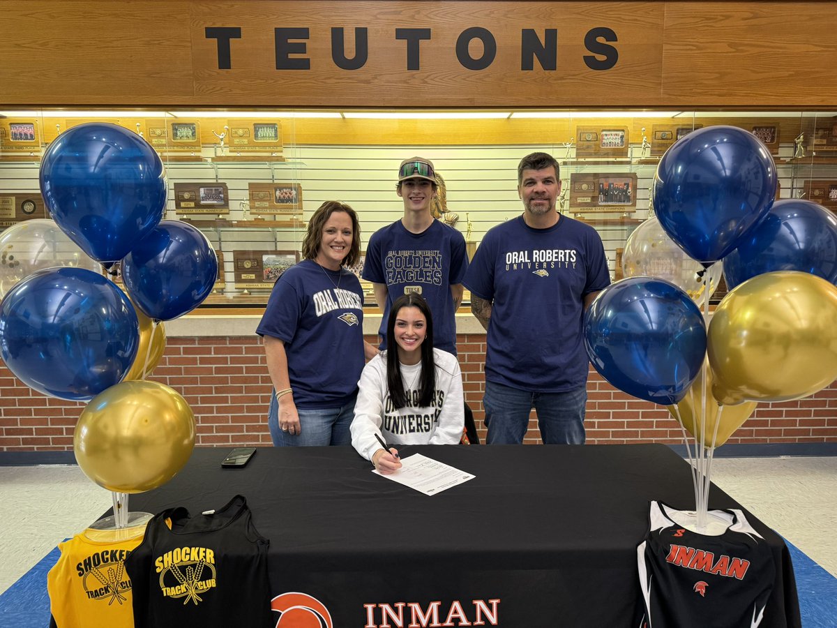 Katie Nichols signs her National Letter of Intent for Track and Field at Oral Roberts University.  #fieldandtrack #orutrackandfield