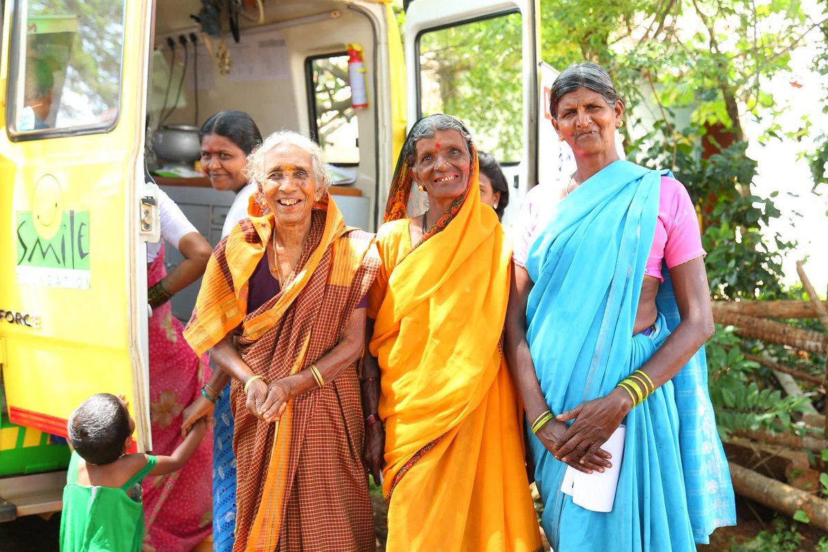 smilefoundation's tweet image. Their smiles create our most heartwarming moments.

We are deeply honored whenever we have the chance to serve our elders by providing them with free healthcare through Smile on Wheels.

Know more about our efforts on the ground: smilefoundationindia.org/health/ 

#HealthCannotWait