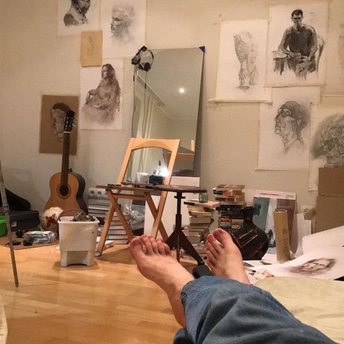 artofnadhir's tweet photo. ㅤㅤ 
Karena tidak mengajar, jadinya hari ini full membenamkan diri dalam studio. Pesanan gambar menumpuk, Whispers of Eden juga harus stock bunga baru. Huf, semangat Han.

Have a great day, pals.
ㅤㅤ https://t.co/shl1eSn2w7