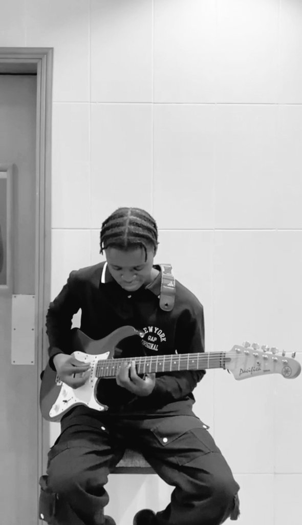 BiGSPACE 🎸 tweet media