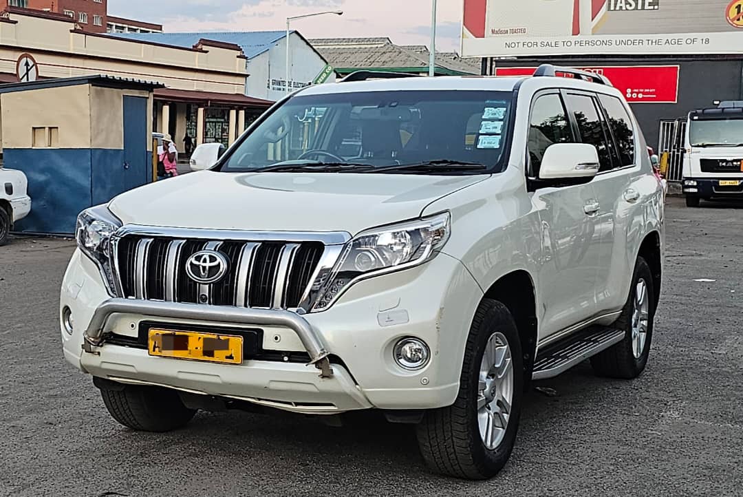 TOYOTA PRADO LAND CRUISER *$28,500*
Automatic transmission 
3,0litre diesel 
Cruise control 
4x4
2012 model
1KD

0774343922 WhatsApp catalog 
wa.me/c/263774343922

Don't forget to follow our Facebook page :
facebook.com/CBDcleanCARS?m…