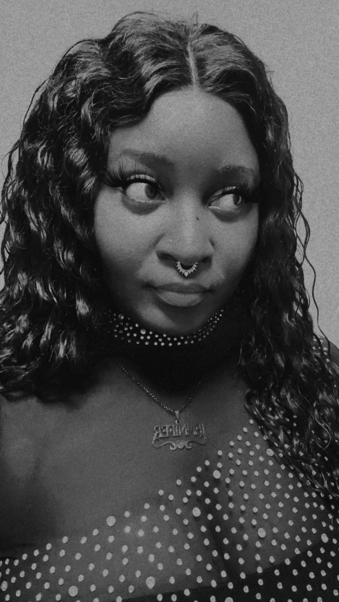 Kokumo_Jenifa's tweet image. I searched for that face , but couldn’t find it 😌
This face doesn’t come close.
Face 10 is saying hi😉
#NIUKAfricanVibes2024 
#DecemberVibes