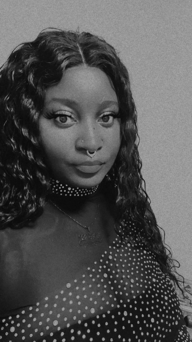 Kokumo_Jenifa's tweet image. I searched for that face , but couldn’t find it 😌
This face doesn’t come close.
Face 10 is saying hi😉
#NIUKAfricanVibes2024 
#DecemberVibes