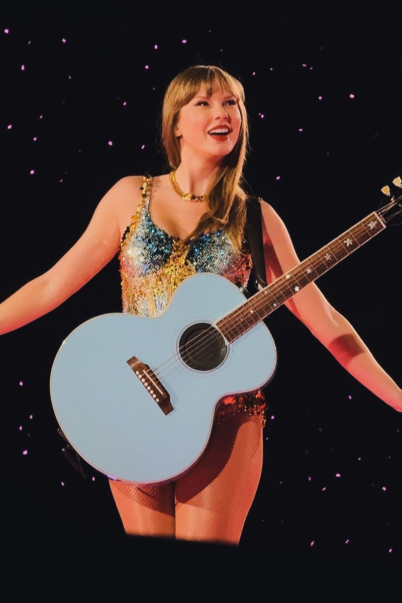 TheSwiftSociety's tweet photo. 💬| Taylor Swift to the crowd tonight. 

“It’s such an honour to say this words to you. Vancouver welcome to the eras tour. We have touring the entire world and it’s been the most exciting and electrifying thing I ever done in my whole life. We got to perform for over 10 million people and tonight we get to play one last show for you tonight. We are gonna make it count”  #VancouverTSTheErasTour