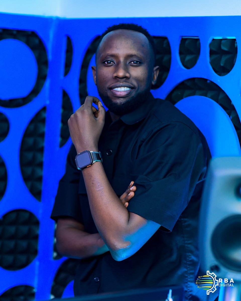 japhetiii's tweet image. Good Morning to all Rayons &amp;amp; APR fans , Hope the equation balanced this last weekend 😂 #iyeeegoweeh

Anyway if you’re a Chelsea fan , you absolutely had a wonderful weekend 💙

Let’s talk everything over live on #MagicMorning live on #MagicFm 90.7  6-10am ✌️