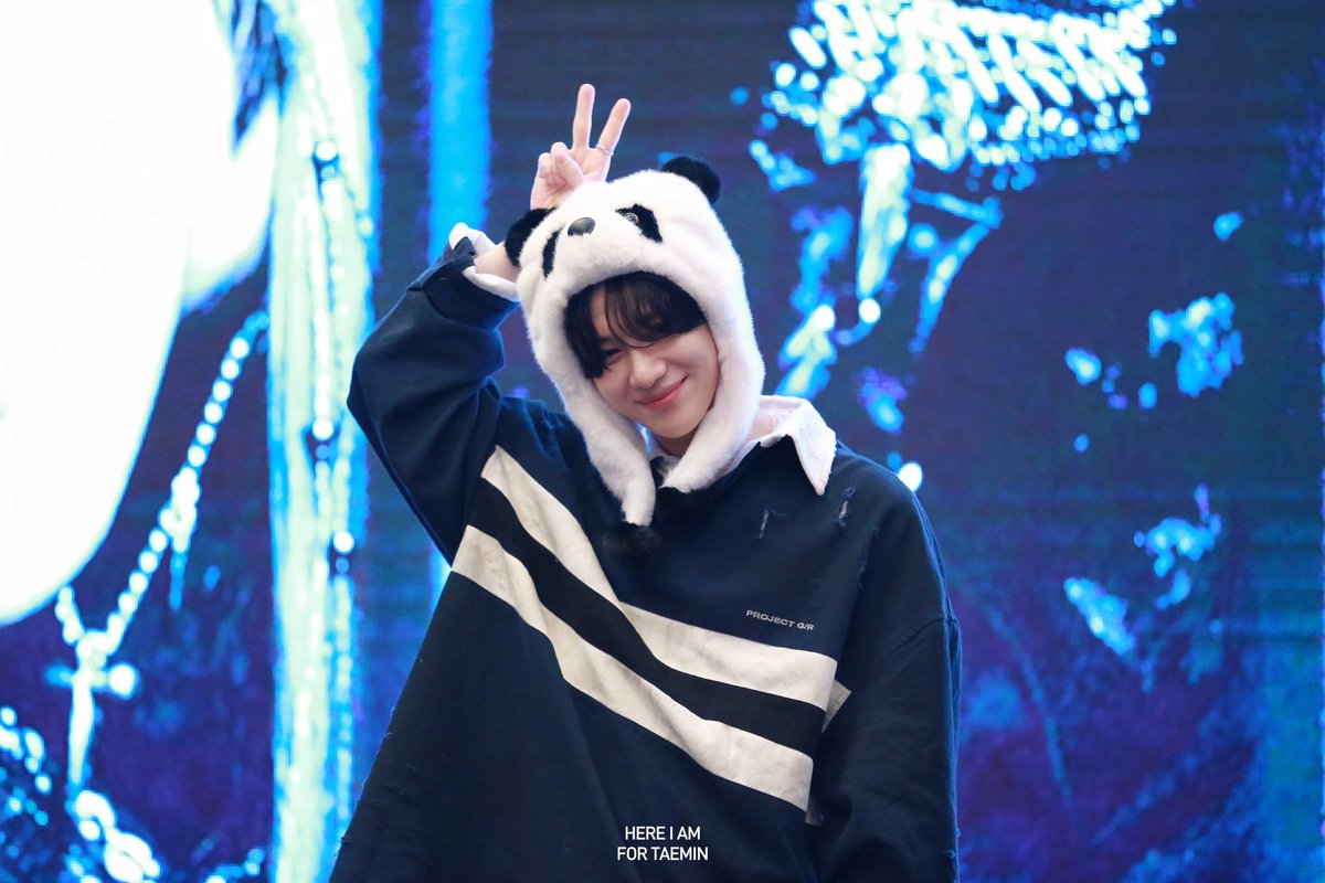 Here-iam tweet media