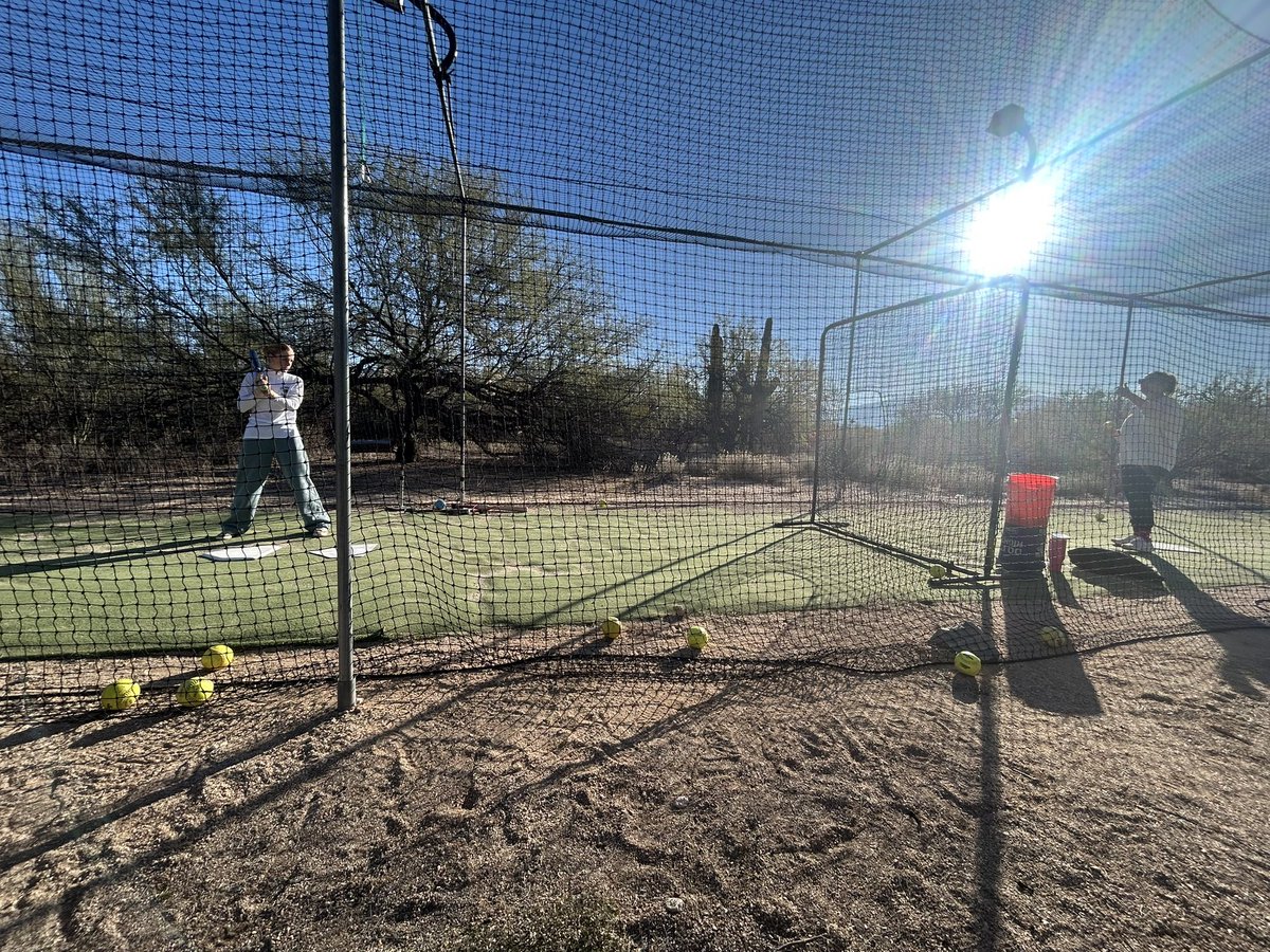alli_mullen's tweet photo. Off-day workouts are really translating into my gameplay! #offdayworkout #softball #homerun @RogueFC_Kaye @Kelsey_Harshman @CoachBoals7 https://t.co/nEtikc0xj3