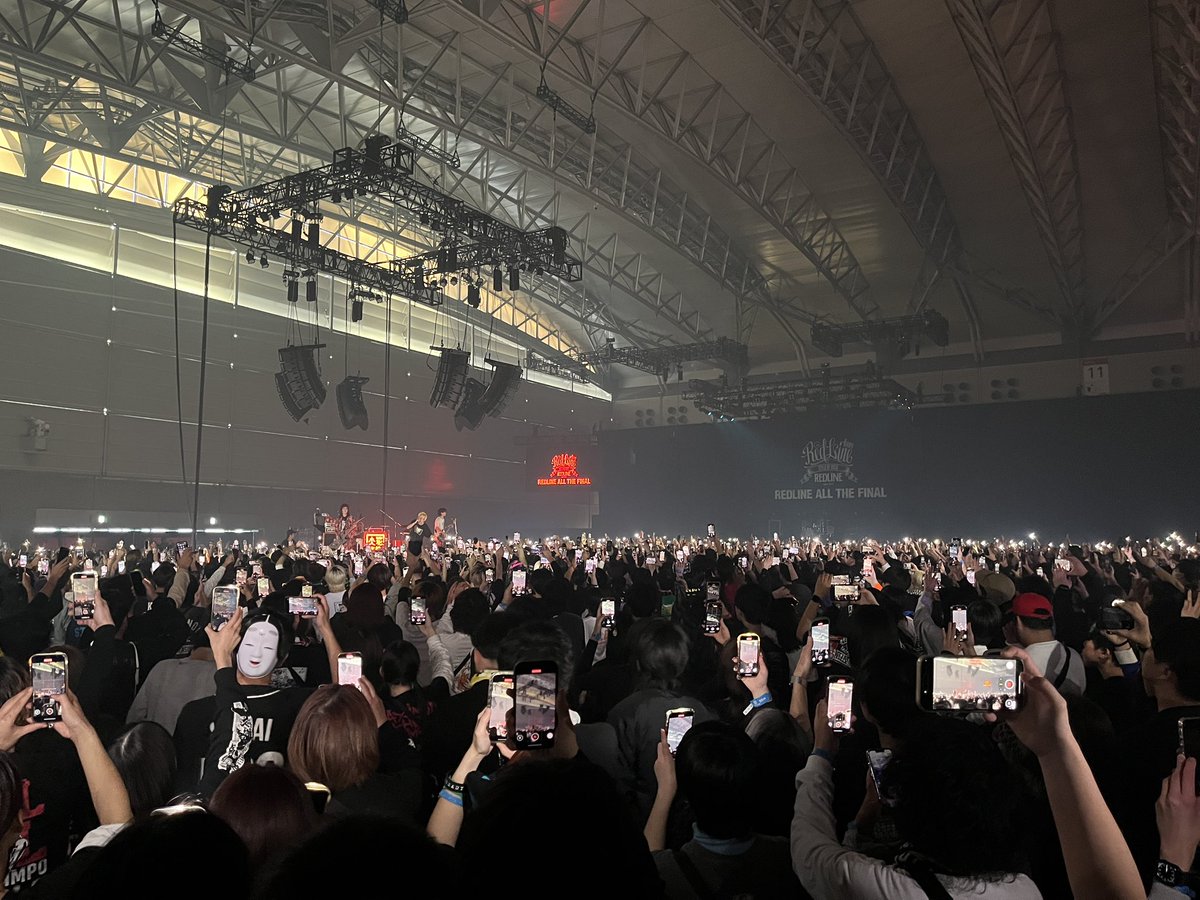 ymkbass2's tweet photo. スサシ撮影オッケー写真の中に隠れてるFACT能面が完全にホラーｗｗｗｗ https://t.co/COiJwLLGDo