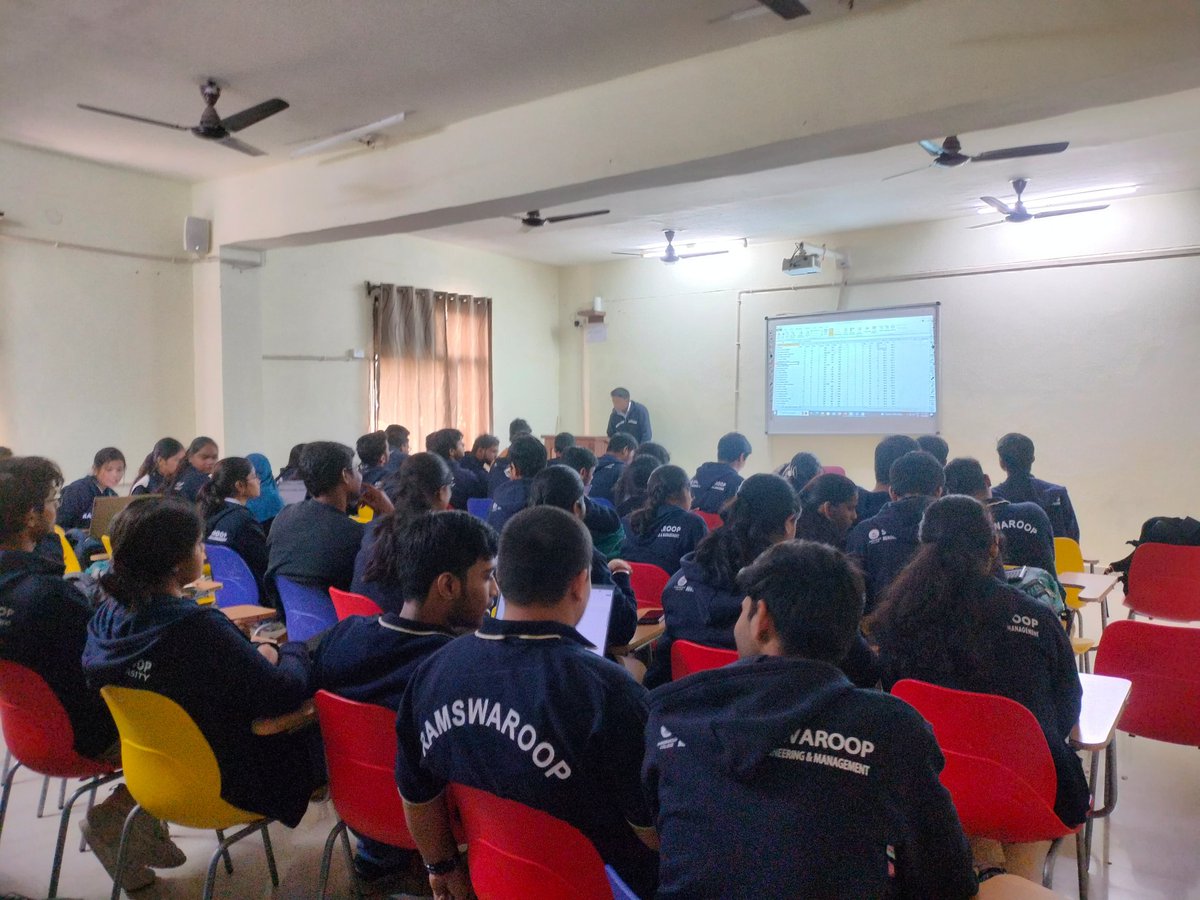 ✨ Data Trail: Hunt for Insights – A Resounding Success! 🚀

We’re thrilled to announce the successful conduction of our Data Analysis Seminar &amp; Workshop 💻 Led by our brilliant speaker Satvik Srivastav, the session illuminated the power of data in today’s world. 📊
#code
#gfg