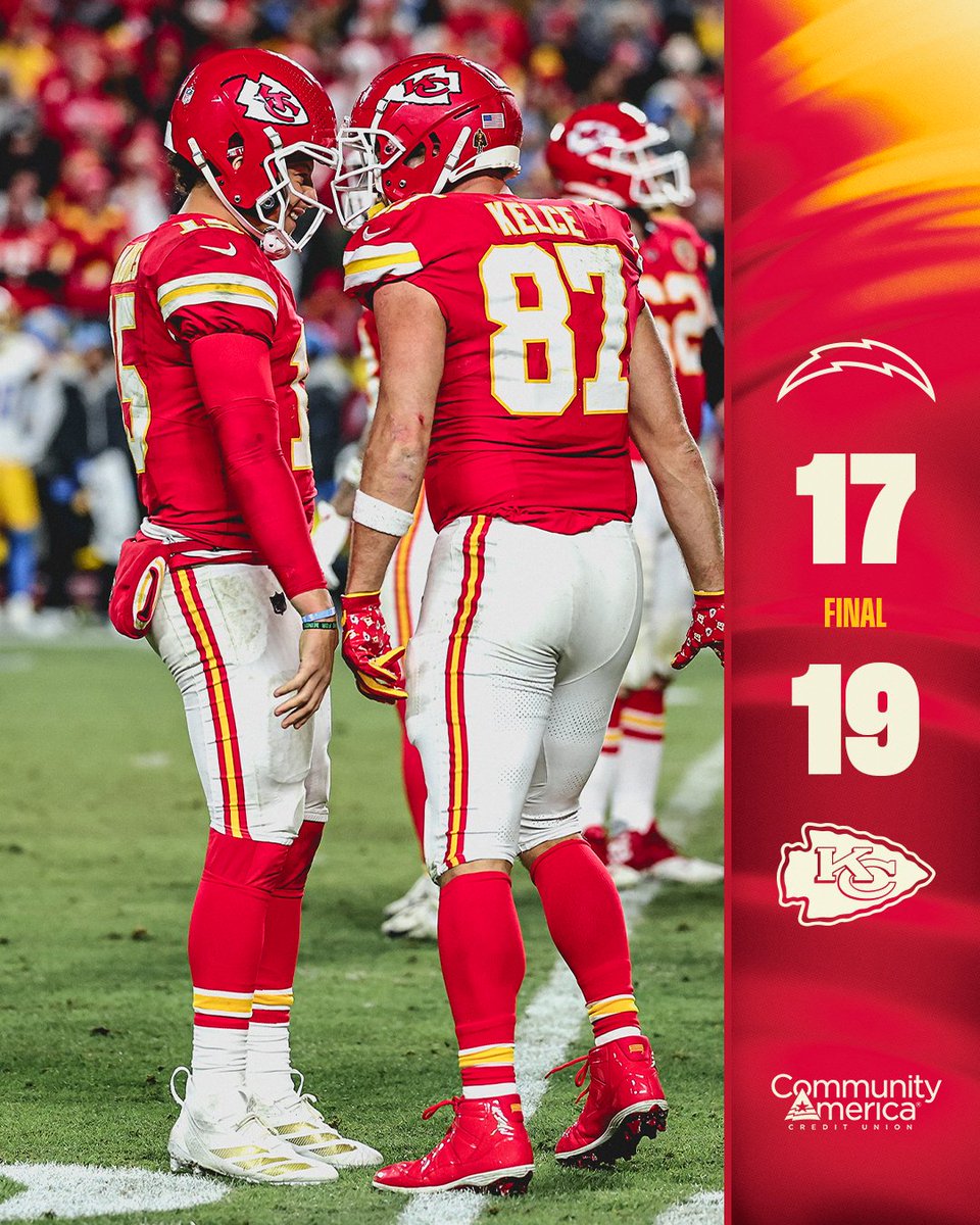 WRIGHT CALLS GAME… AND THE DIVISION 🏆