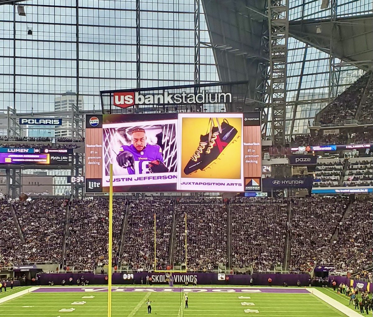 superkool223's tweet image. 🙏🏽🎉❤️ @JXTA_ARTS @FINALLEVEL @THEREALSWIZZZ #MadeByUs
#NextGenCreators
#MillennialMade
#FutureInDesign
#ArtOfTomorrow
@JJettas2