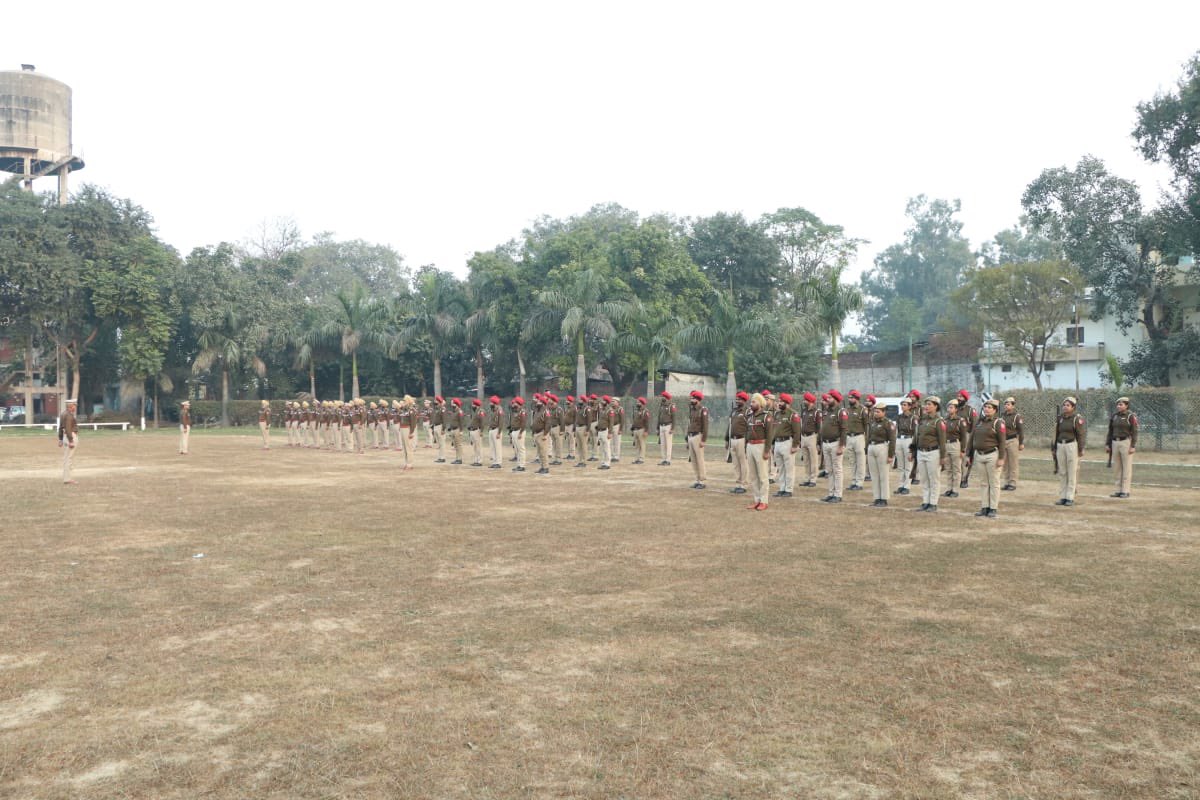 Jal_R_Police's tweet image. SSP Jalandhar Rural conducted a general parade today, focusing on training, discipline, and operational readiness to ensure effective policing and public safety. The event saw active participation from officers and staff across various ranks. #GeneralParade