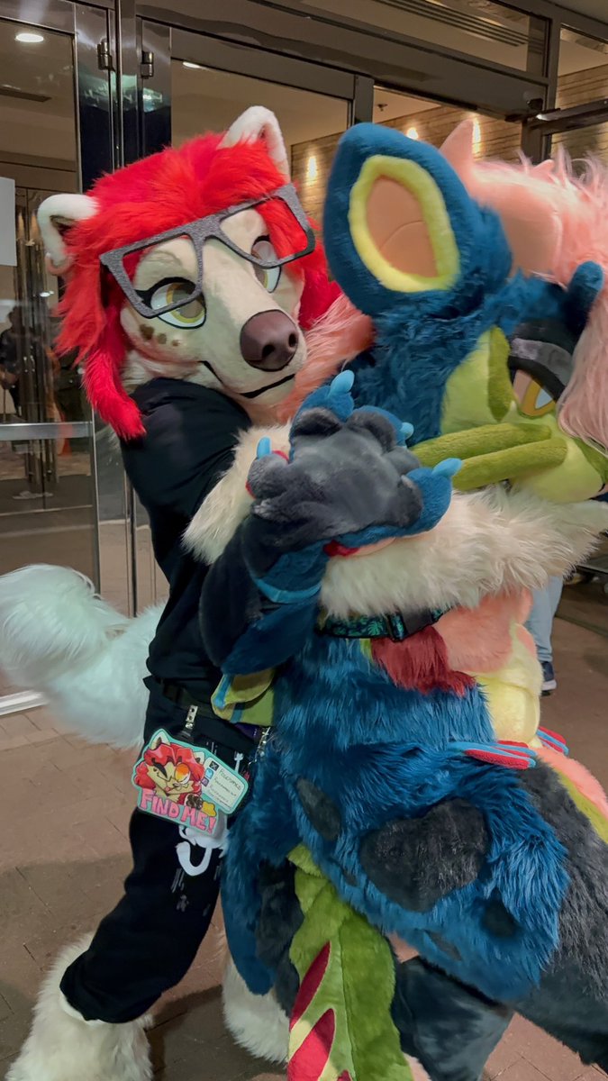 Rosepuppies's tweet photo. slaying the dragon 🗡️
-
🐉: @plantdogg 
📸: @fadedoggo https://t.co/RzrSIaLwPn