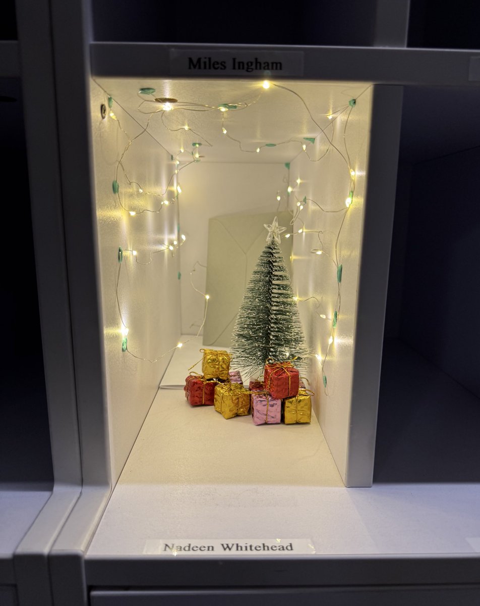 One of my lovely FTs did this to my pigeon hole this morning and I am obsessed 🎄🥰 #pastoral #wellbeing