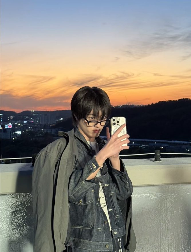 TRSRVERSE_'s tweet photo. [241209] 🦋트레저 하루토🌟위버스

トレジャーハルト
TREASURE HARUTO
@treasuremembers https://t.co/WrIpx4TDmO