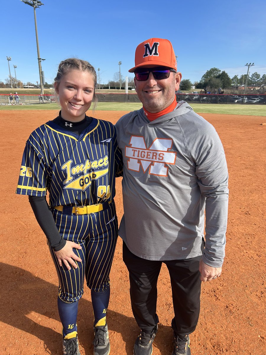 ivice99's tweet photo. Had the best Saturday @UWA_Softball prospect camp! Thanks @defo25 and all of the coaches who helped put on a great camp! @alimpactgold24 https://t.co/SfJ340lWPJ