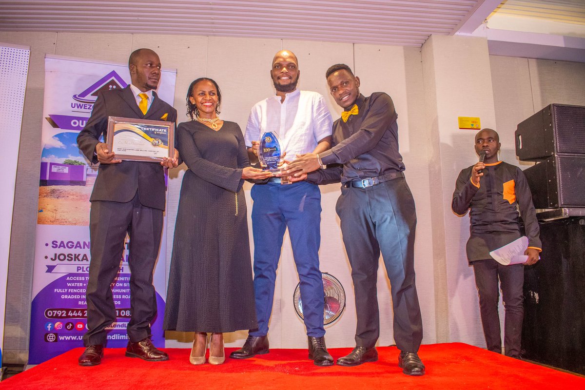 emprimelands's tweet photo. We are thrilled to announce that thanks to our incredible Black Friday offers, we were awarded an award of The Most Discounted Land Selling Company of the Year at the 100 Most Dependable Brands Awards last Friday! 

#realestate #landownership #awards #Invest https://t.co/0dTMXFxLUb