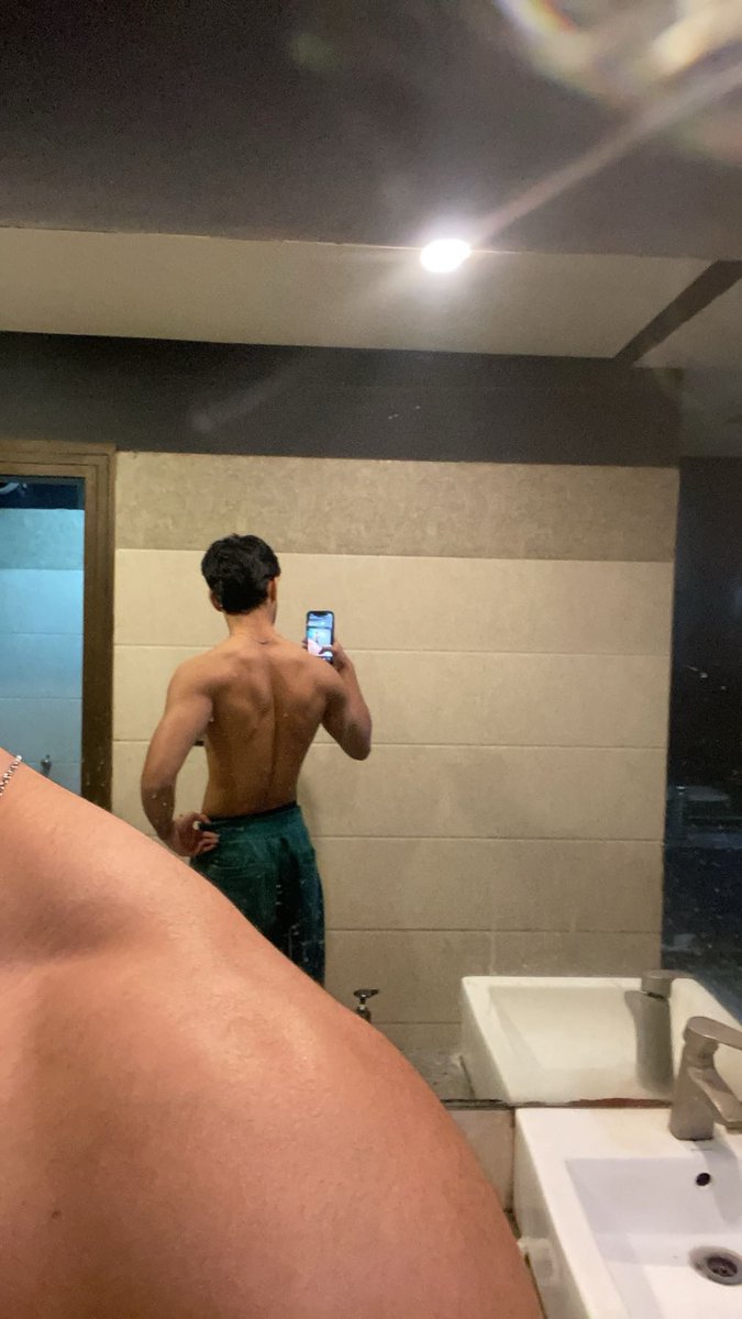 shfaiz00's tweet photo. 🔞 https://t.co/AsRPeTLJAZ
