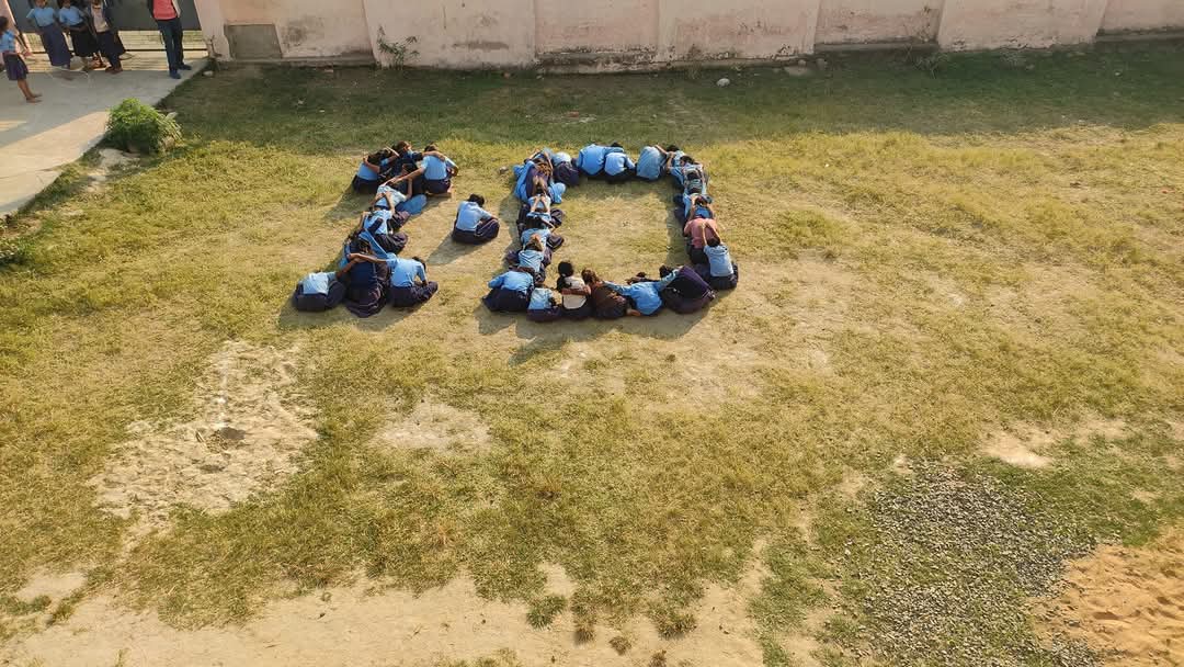 teachersofbihar's tweet photo. #ToB_चेतनासत्र
विद्यार्थी हित में भारत सरकार द्वारा शुरु किये गये अपार पंजीकरण के प्रति जागरूकता हेतु विद्यालय परिवार का प्रयास।
➡️मध्य विद्यालय बिठला, परबत्ता, खगड़िया, बिहार।
#OneNationOneId #APAAR
#teachersofbihar https://t.co/tGXlqsvgha