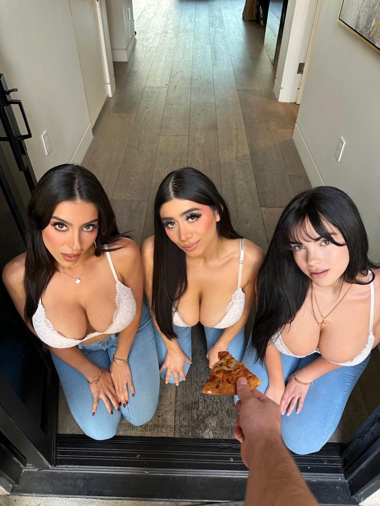 violetsaucy's tweet photo. @Am_Blujay wow how did Everyone get it already? The video is on my 0F now! https://t.co/xV9wta35T0