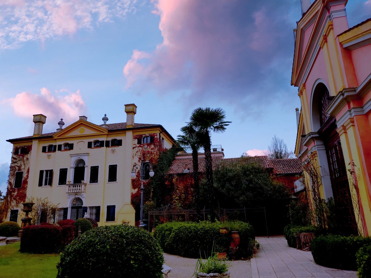 Villa_Selmi's tweet photo. Questa... è... Villa Selmi https://t.co/T7Eod36oTu