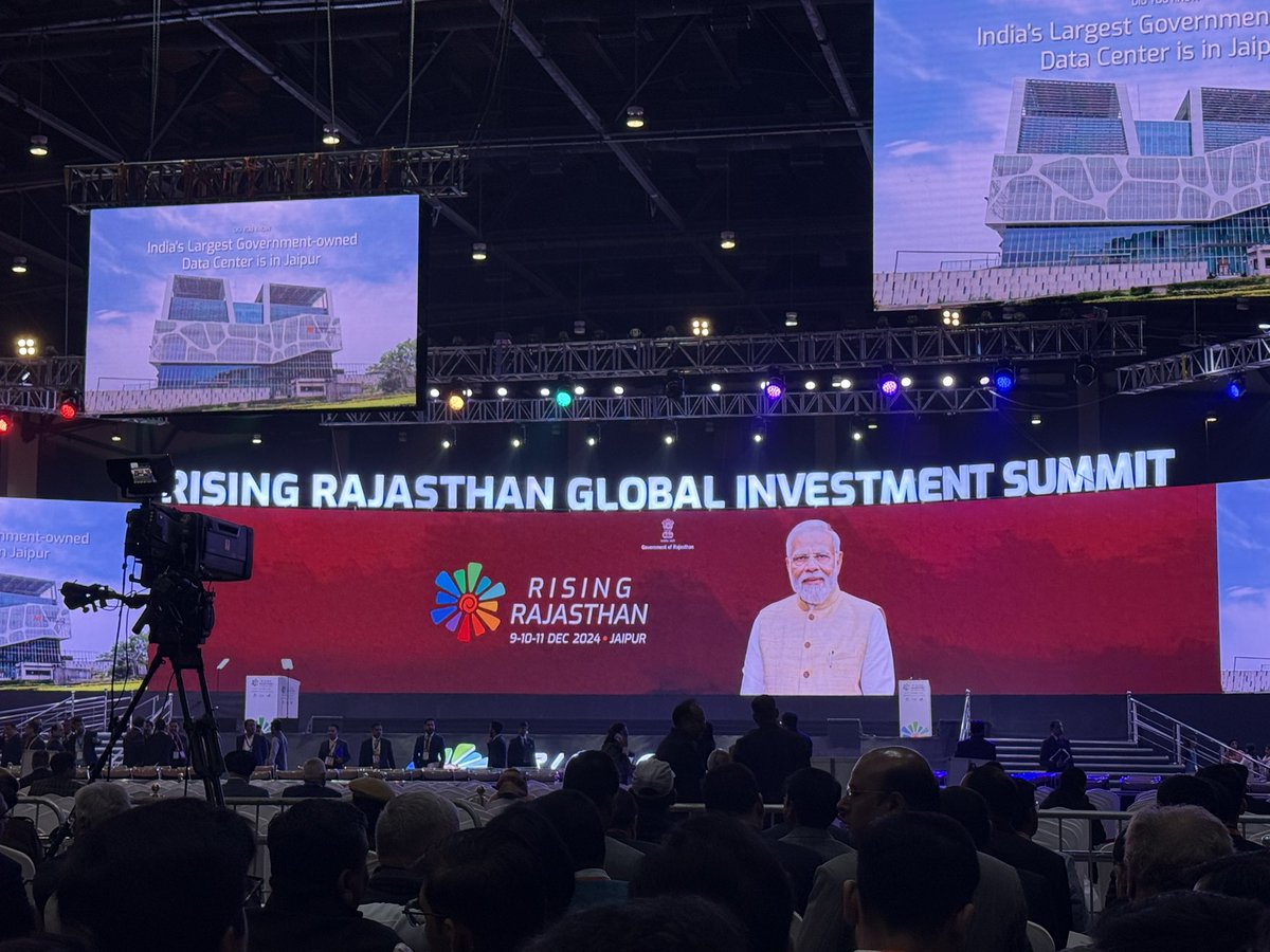 #RisingRajasthan is about to begin! <a href="/narendramodi/">Narendra Modi</a>