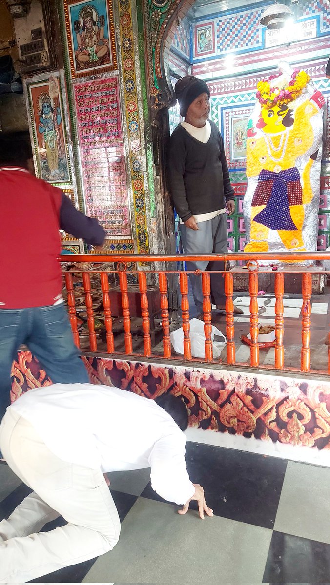 kumar_loth's tweet photo. आज मेरे जन्मदिन के अवसर पर भगवान हनुमानजी महाराज का छबीला हनुमानजी मन्दिर जाकर आशीर्वाद लिया। https://t.co/sF1rNC0lEt