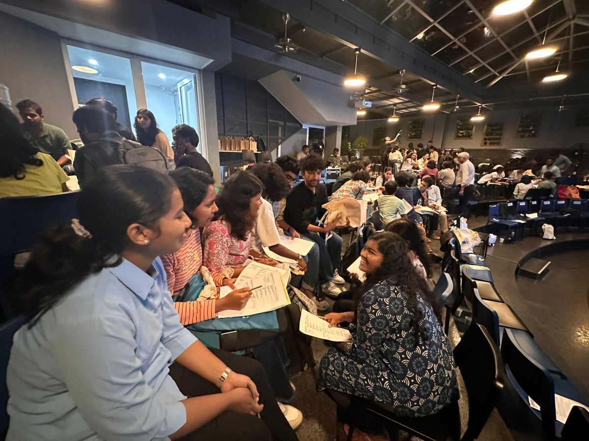GermanyinIndia's tweet photo. We had an incredible time at the @EuraxessIndia Science Slam in Trivandrum!
Congratulations to Suman Tiwari from @TIFRScience for winning the slam and earning a trip to Europe 🇪🇺.
The German Embassy is proud to support this celebration of science! 👩🏼🔬🌟 #ScienceSlam #Innovation" https://t.co/OQreZ8YrG9