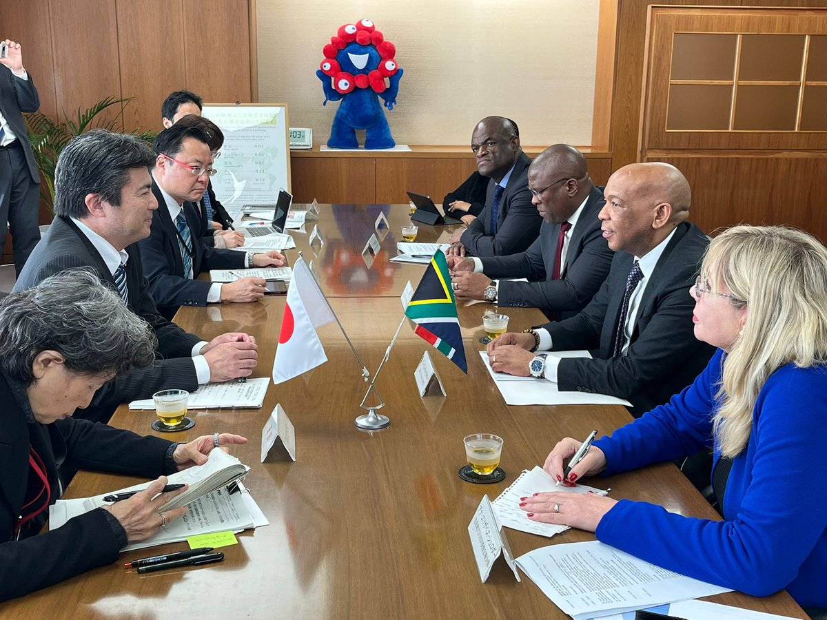 MabuyaneOscar's tweet photo. We are in Japan to meet potential green hydrogen investors. The Eastern Cape is poised to become a significant player in the global hydrogen economy, thanks to its favorable climate, existing infrastructure and two SEZs linked to ports. https://t.co/JISTIgiNoe