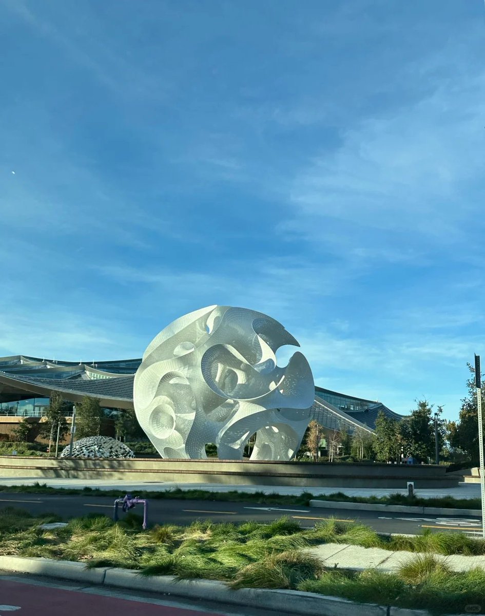 NYC_Arts's tweet photo. Visit Silicon Valley https://t.co/KoOjAPr6wa
