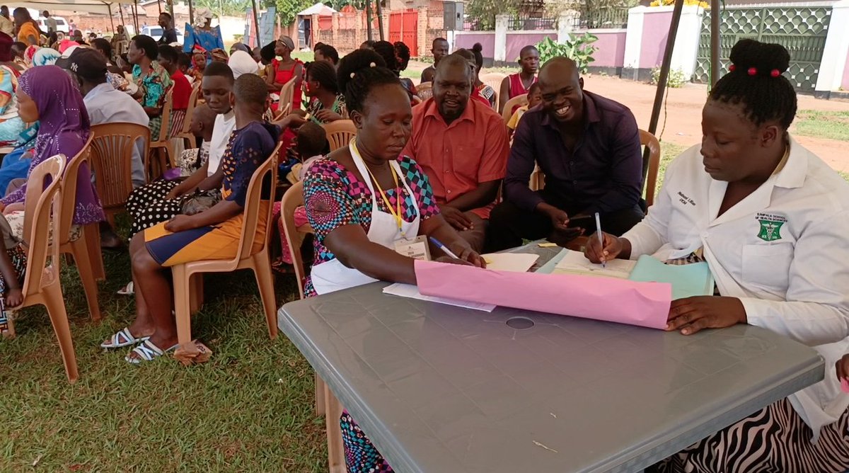 SendeaAcademyUG's tweet photo. Speaking at the Busoga Olwekobaano and Energy Expo 2024 in Kaliro District, Loy Kyozaire, CEO of Sendea Academy, reiterated the necessity for homes in the Busoga Sub-region to provide access better energy options for cooking. https://t.co/TG0HuV67fy