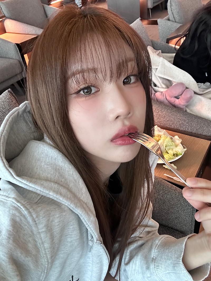 Enjoying my beautiful day with a sandwich filled with uncontained happiness. Want some?