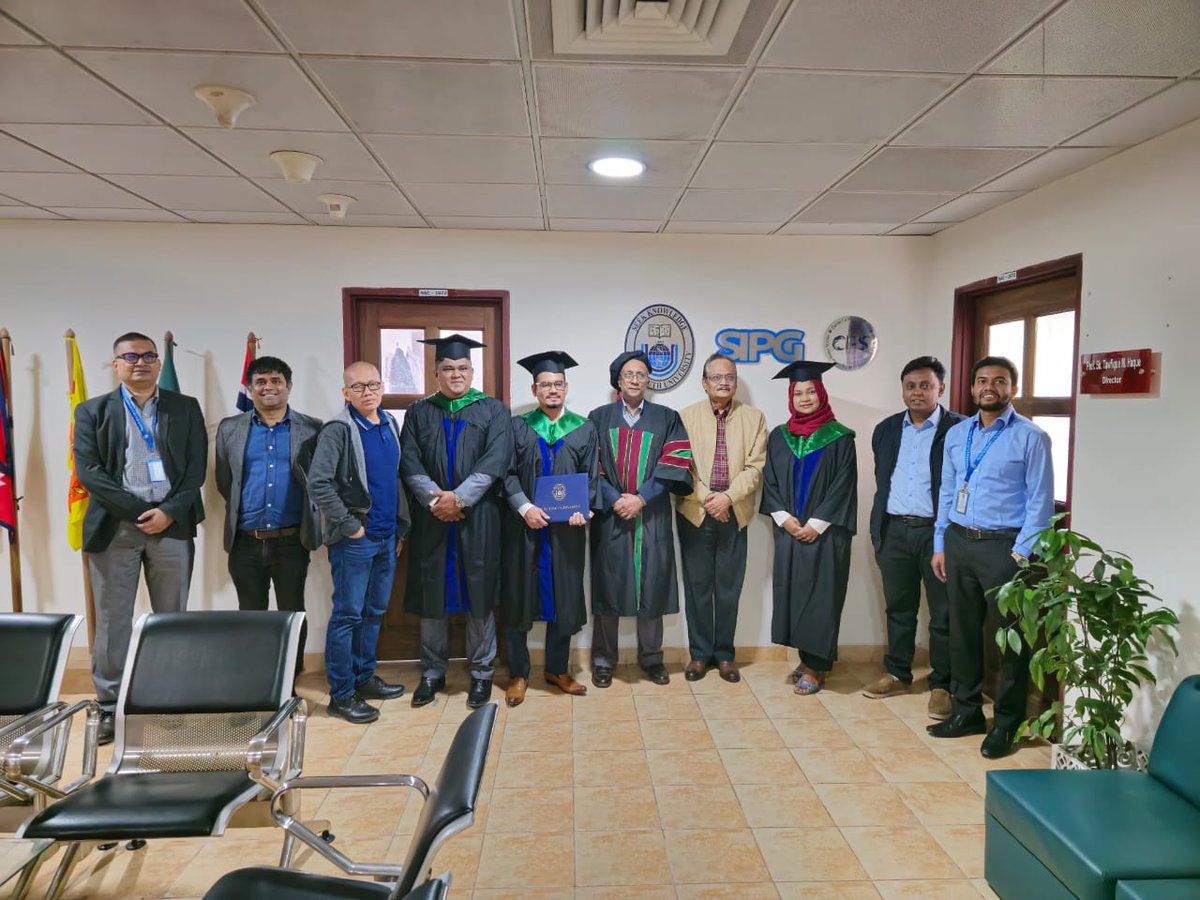 Some special moments for our MPPG &amp; EMPG graduates as they attended the NSU's 25th Convocation and certificate awarding ceremony. We wish him the best for their future endeavors.

#NSUconvocation #25thconvocation #convocation2024  #sipg #nsu #mppg #empg