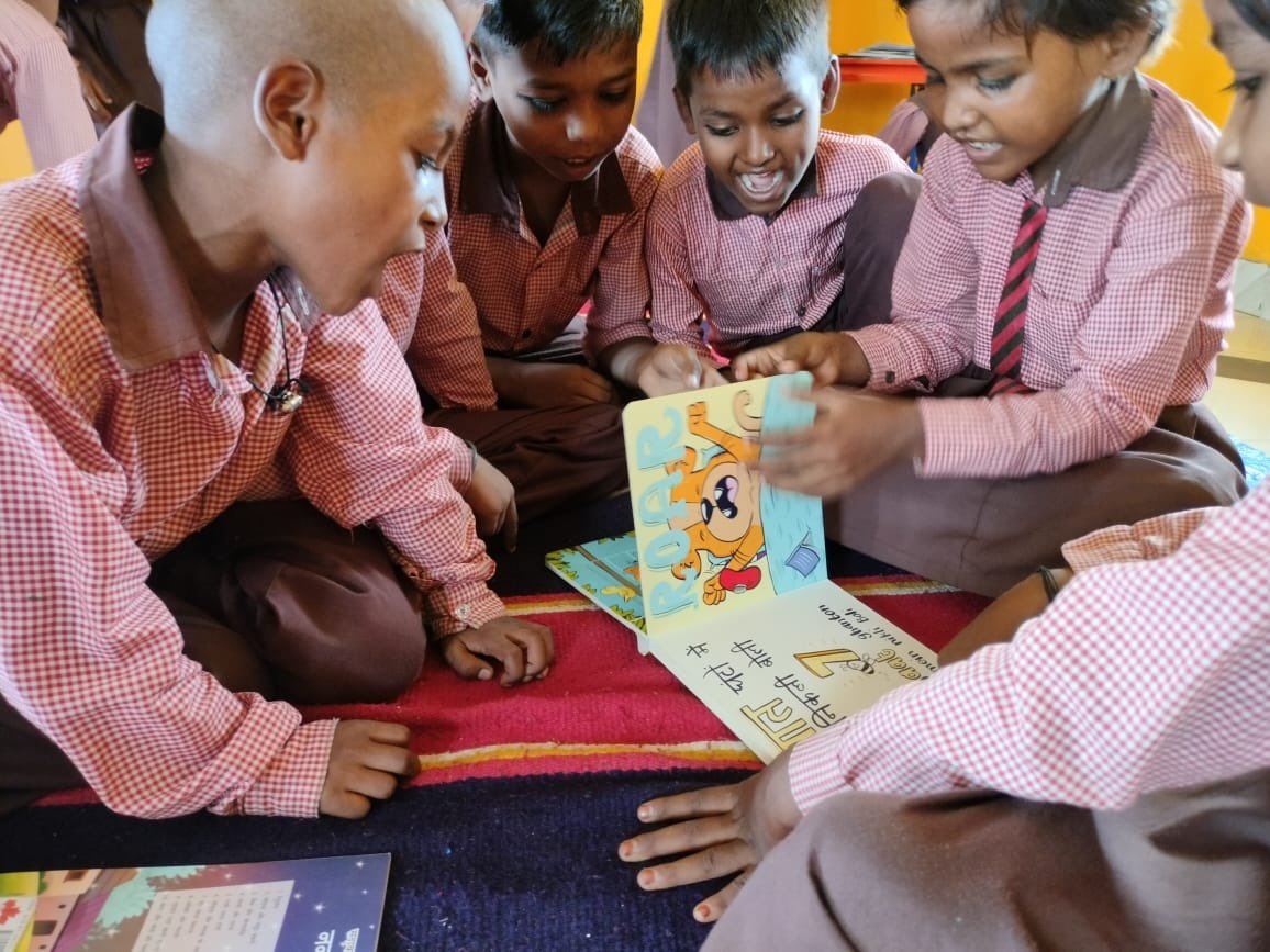 SarthakNGO's tweet photo. #YellowSLATEs bring learning back to its roots, blending values, naitik shiksha, and timeless ethics. With digital tools, Yellow SLATEs empower children to grow stronger in foundational numeracy and communication, making every lesson meaningful.
#UttarPradesh
@basicshiksha_up https://t.co/OezCwaUqQt