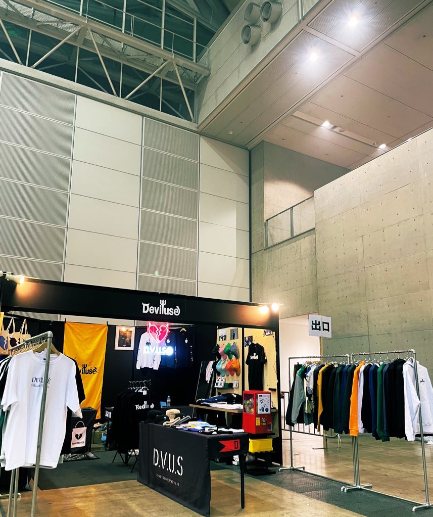 flagstore_staff's tweet photo. 🔥REDLINE ALL THE FINAL🔥
close🚩

壮絶な二日間！満身創痍です！笑
先日までBOOTH行く時間あるかなー🤔って言ってたのに皆様たくさん遊びに来ていださって本当に嬉しかったです😭🫶
久しぶりの方も初めての方もありがとうございました🔥

感動も興奮も全部詰まってて最高でした！！
REDLINE最強🔥🔥 https://t.co/ljRy4Idil8