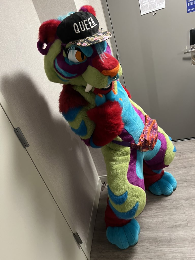 SaberStubs's tweet image. Suiting one last time!