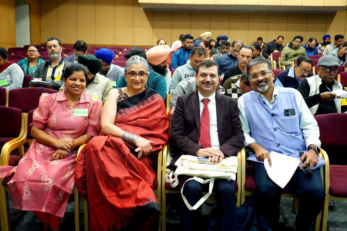 Friends_Of_Max's tweet photo. We also extend our gratitude to @CMCLudhiana ,  participating patients and caregivers, attending physicians and medical experts and the @themaxfndn team for helping us put on a great meeting!
@vijivenkatesh @BeenaNarayan @PKandalgaokar https://t.co/zzvASIrcEC