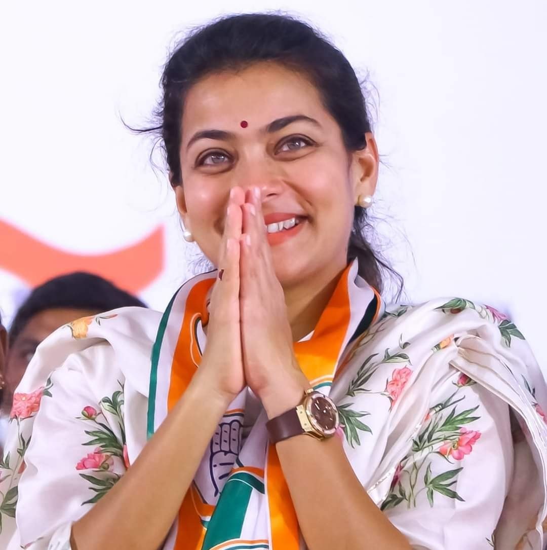 rais_shk's tweet photo. सोलापूर लोकसभा मतदारसंघाच्या खासदार मा. प्रणिती शिंदे जी (@ShindePraniti) आपणास वाढदिवसाच्या मनःपूर्वक शुभेच्छा! आपल्याला उत्तम आरोग्य व दीर्घायुष्य लाभो, हीच सदिच्छा!
#PranitiShinde https://t.co/2Cw7oeibba