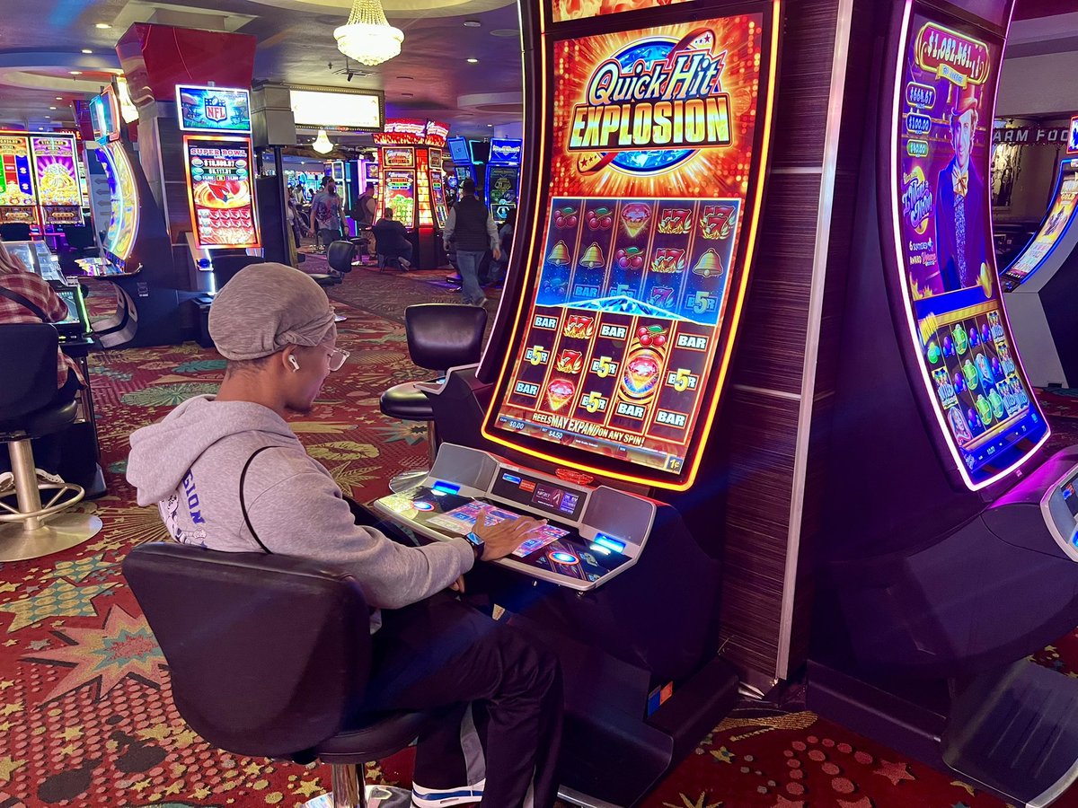 JoshuaJJohnson's tweet photo. What a weekend! The kid turned 19, so I took him to Las Vegas to celebrate. He’s still too young to gamble, so we did everything else we could to make the trip memorable. Life is all about creating lasting memories! https://t.co/RF2q2BaV7x