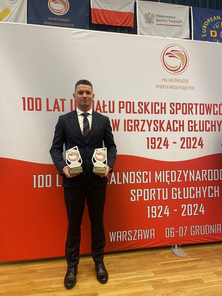Podczas gali sportu organizowanej przez Polski Związek Sportu Niesłyszących otrzymałem nagrodę za 2. miejsce w uznaniu moich osiągnięć sportowych w roku 2023. Dziękuję za to wyróżnienie i docenienie mojej pracy!
#Sport
#Niesłyszący
#Deaflympics2025 
#Motywacja
#Pasja