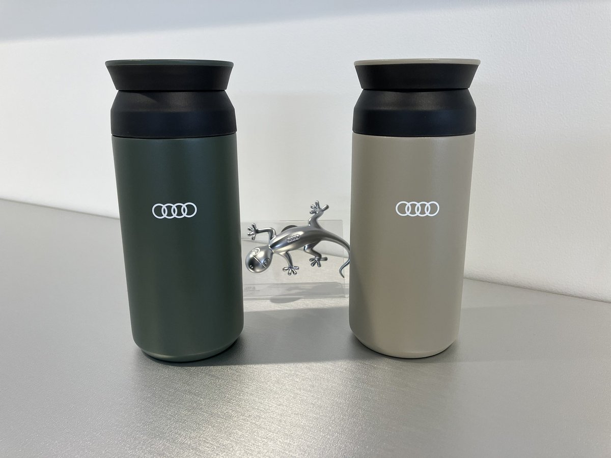 AudiChofu's tweet photo. 新商品のご紹介です🚙🛞
「KINTO」とのコラボレーション
Audiトラベルタンブラー 

サンドベージュとアッシュグリーンの２色展開です。

容量:0.35L
重量:約245g
保温効力:65℃以上/保冷効力:8℃以下(6時間)

あなたはどちらの色がお好きですか？☺️
#AJS #Audi調布 https://t.co/GWquscvthX