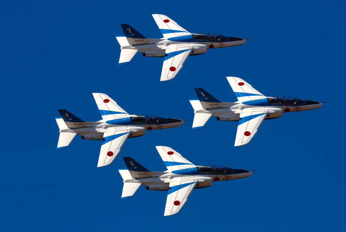 Buccaneer_55's tweet photo. 入間航空祭に続き、晴れの #ブルーインパルス を拝むことが出来ました!🙌
しかし風が強くなって来て「スタークロス」がスキップされたのは残念...🥲⭐️
#百里基地航空祭 #BuleImpulse #airshow #airshowphotography #aircraftphotography #JASDF70th https://t.co/43xUTJSOaV