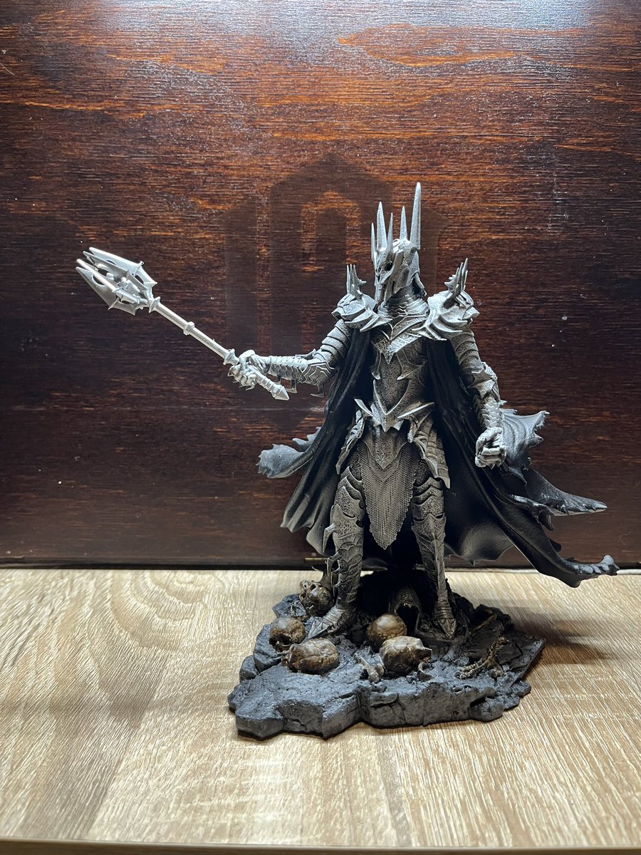 ImNorb's tweet photo. I have made my first 3D printed and hand painted “miniature” statue. The Dark Lord, Sauron.

#3dprinting #lordoftherings #lotr #sauron #minipainting #modelpainting #diy #frontierwargaming #miniature #miniaturepainting #tabletop #statue https://t.co/kMaQtU3H7S