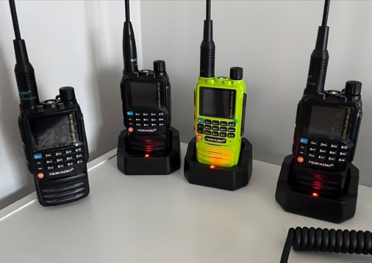 TidradioO's tweet photo. 🧐Check out today's super deals day for radio accessories⤵️
✨ 771 Antenna $3.99
✨ 805S Mini Antenna $3.99
✨H3 Desktop Charger $4.99
✨ Normal Mic $5.99

👉🏻LINK: https://t.co/ILfjVsb6HO
📷Photo from Travis Rice

#tidradio #hamradio #walkietalkie #accessories #Chargers https://t.co/QaySsKaRaM