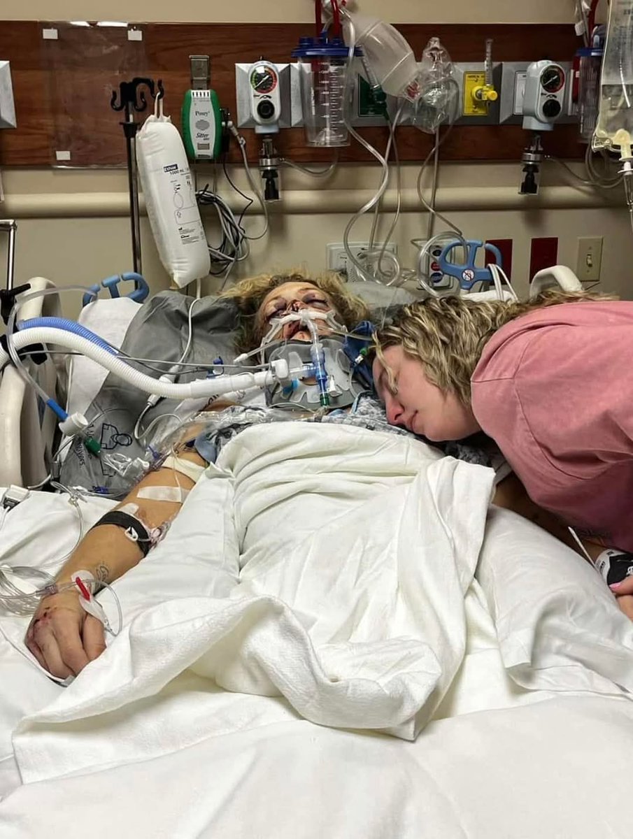 Prayer Request by Rachel Werner: My brother's amazing friend Heidi is fighting for her life in the ICU after surviving the wreck that took his life. She is fighting hard and I know your prayers will be heard. 🙏🏽🙏🏽🙏🏽