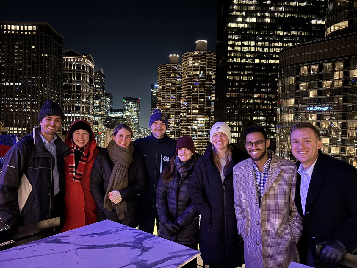 Drwacisback's tweet image. Had a great time at RSNA presenting research on local delivery of immunotherapy and pancreatic histotripsy. I want to thank @UVARadiology and @MinaMakaryMD for supporting me to be a part of this conference. I enjoyed spending time with my UVA colleagues and alumni!