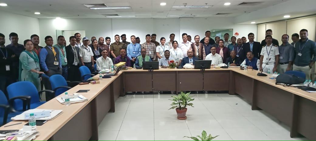 WCCBHQ's tweet image. WCCB conducted a one-day #sensitization program in collaboration with #TRAFFIC India and Airport #Customs for the #CISF, #Airlines, Customs and #AAI Officials at #Kolkata Airport on 25.11.2024. 51 Officers participated in the program.