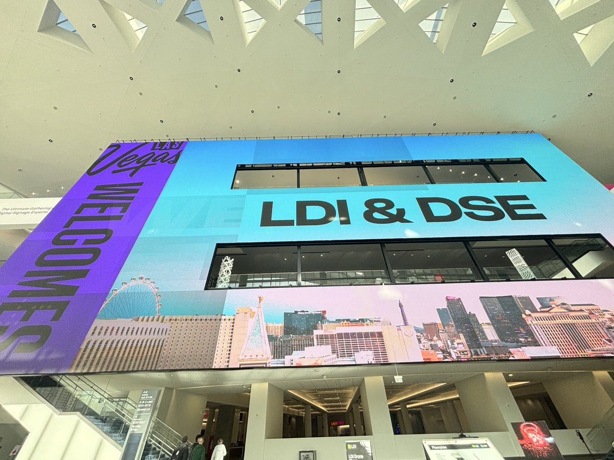 Soundhouse_jp's tweet photo. 【LDI Show 2024💫】
いざ会場のLas Vegas Convention Centerへ! @LDITradeshow #LDIShow #サウンドハウス #照明 https://t.co/uYXpepHgFA
